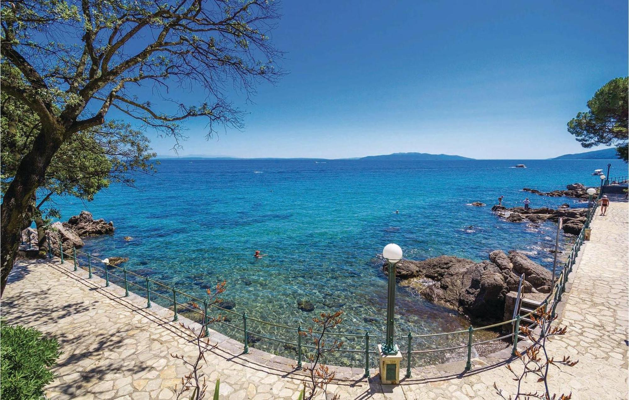Amazing apartment in Kastav with 2 Bedrooms&WiFi Buitenkant foto