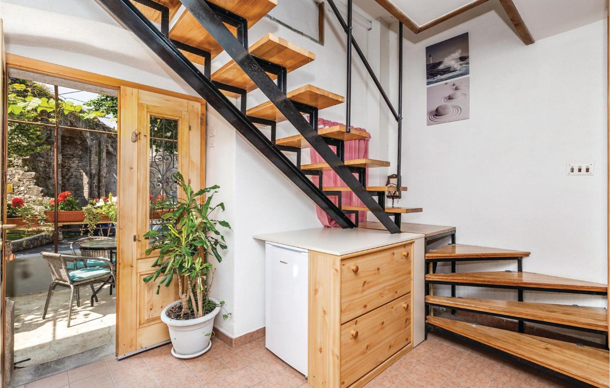 Amazing apartment in Kastav with 2 Bedrooms&WiFi Buitenkant foto