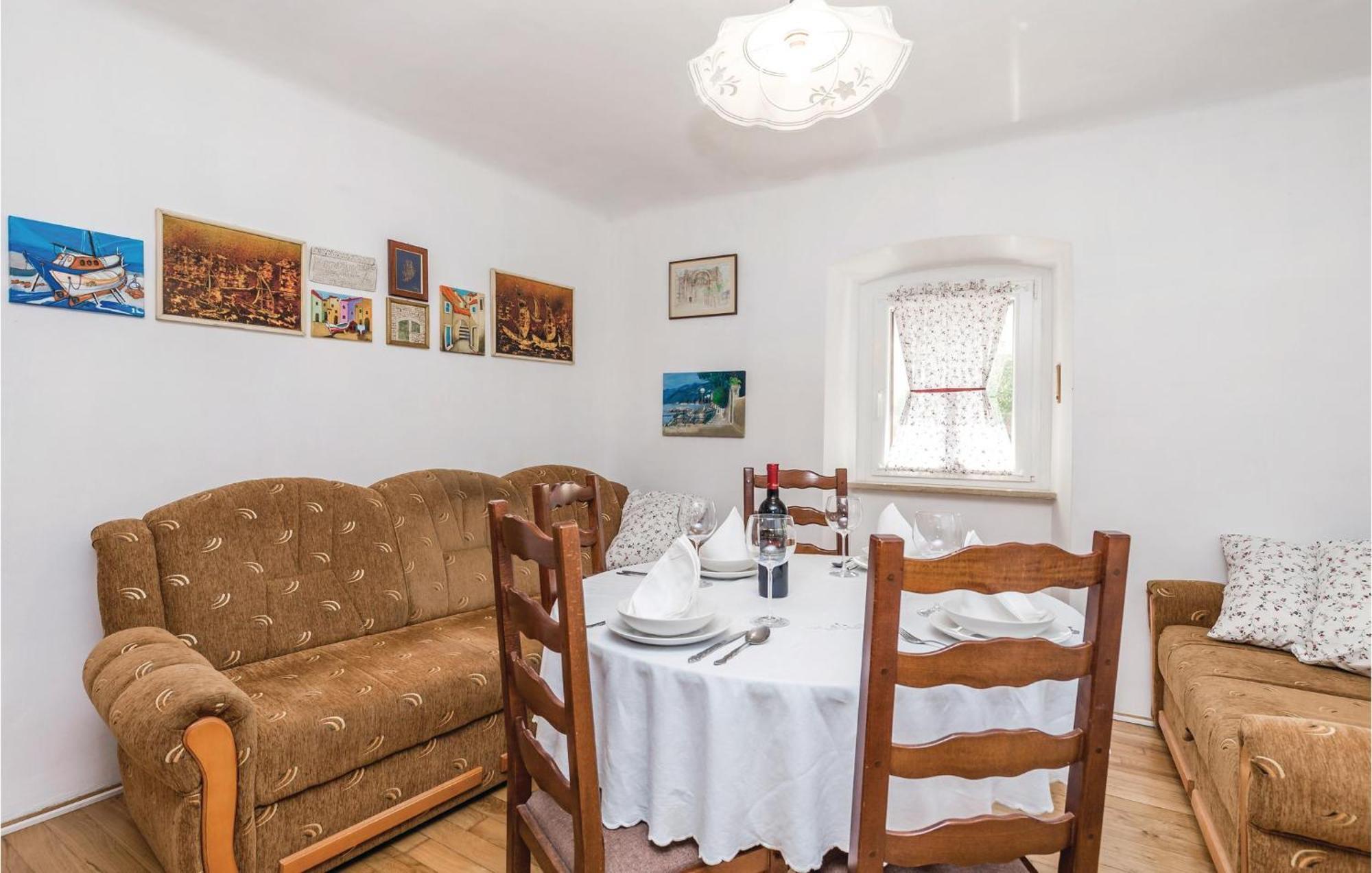 Amazing apartment in Kastav with 2 Bedrooms&WiFi Buitenkant foto